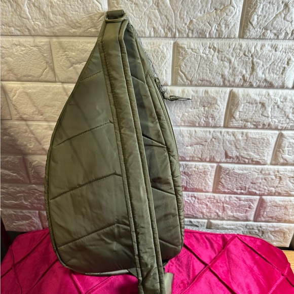 Vera Bradley Mint Green Crossbody bag. - Picture 5 of 8